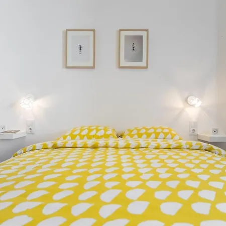 House Near W-terrace Daire *